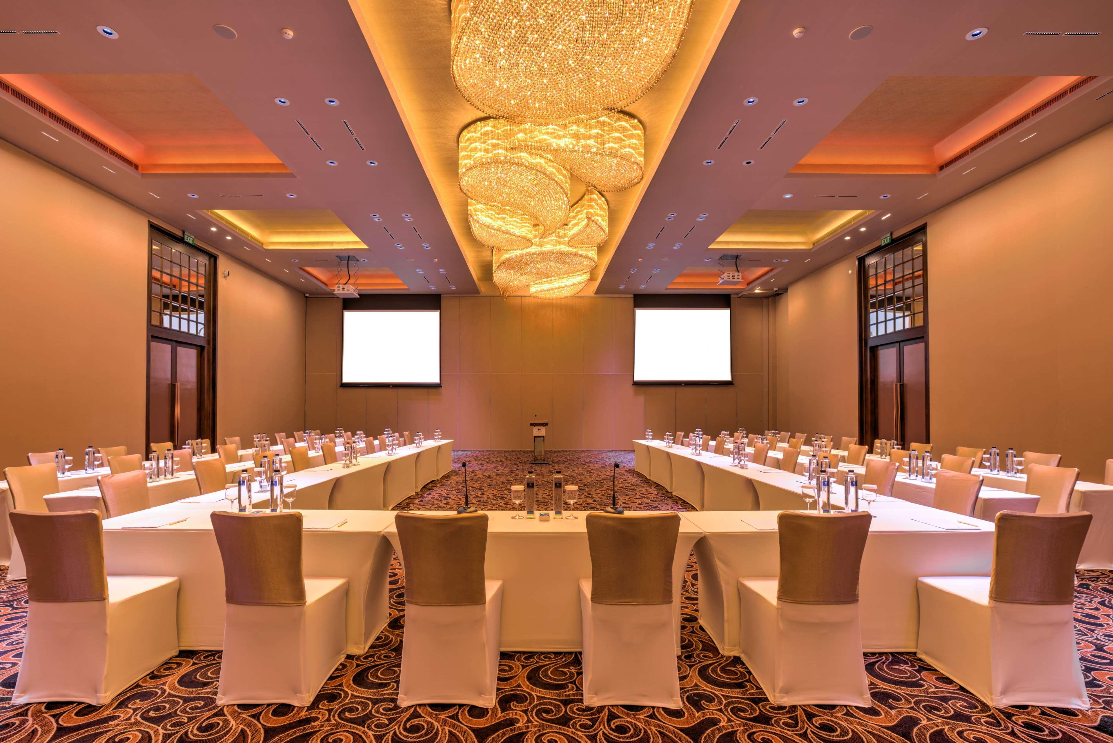Doubletree By Hilton Weerawila Rajawarna Resort 5*