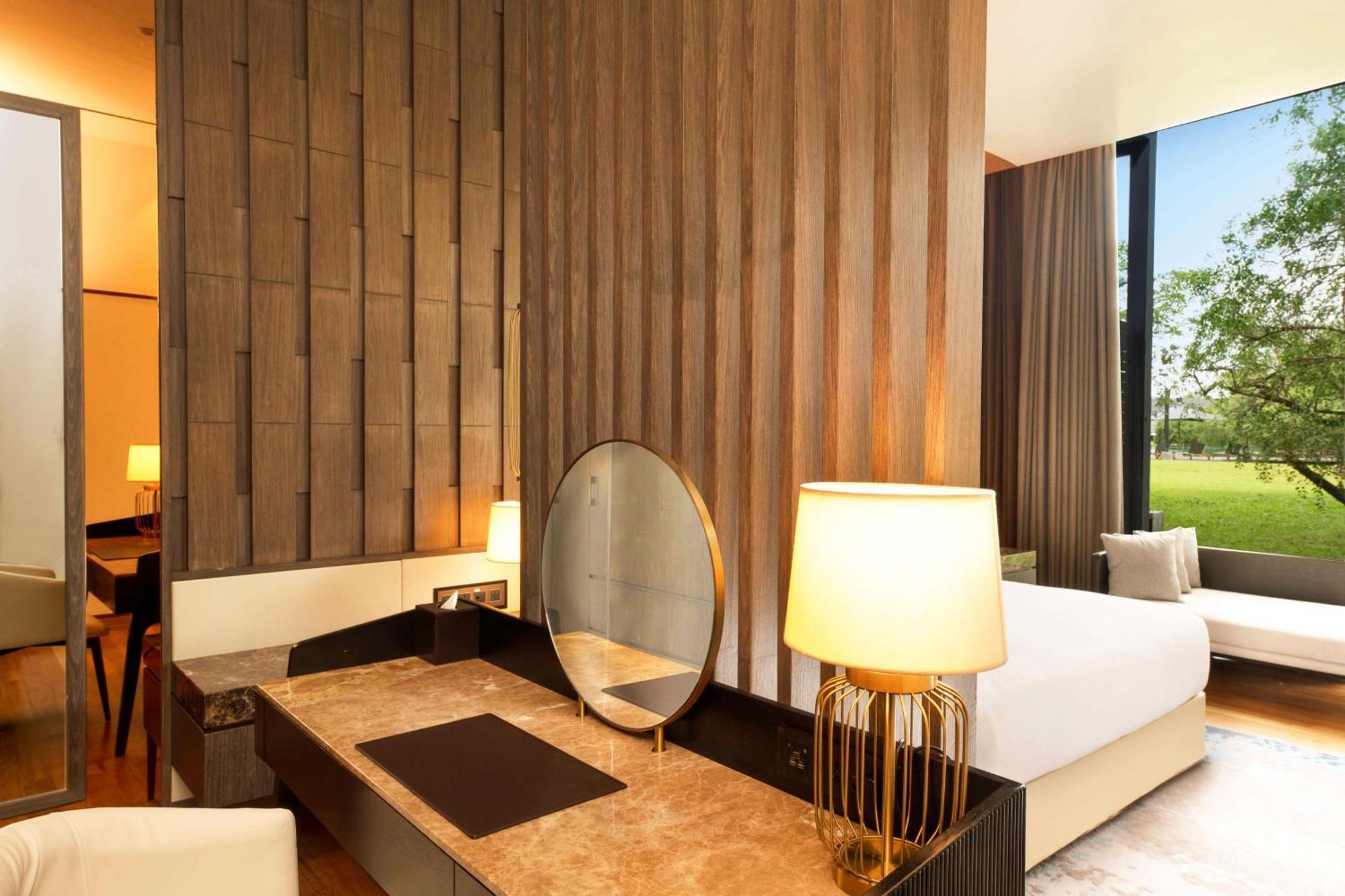 Doubletree By Hilton Weerawila Rajawarna Polgahawelana